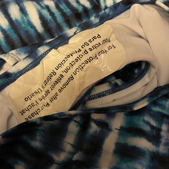 BNWT Women’s Speedo One Piece Swimsuit - Picture 7 of 8